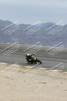 media/Nov-15-2025-Race Pace (Sat) [[8de605a2d8]]/Verified Riders/Bowl (1020am)/